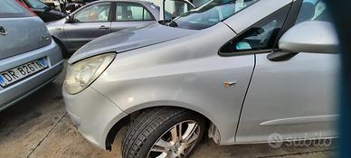 OPEL CORSA 2007 - PARAFANGO SINISTRO