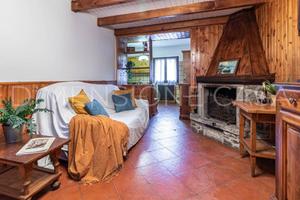 Casa indipendente di 180 m² con 5 locali a Rioluna