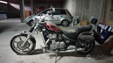 Kawasaki EN 500 anno 90 chopper
