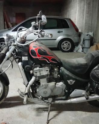 Kawasaki EN 500 anno 90 chopper