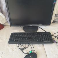 Monitor, tastiera, mouse 