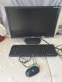 Monitor, tastiera, mouse 