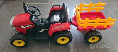 Trattore elettrico con rimorchio 