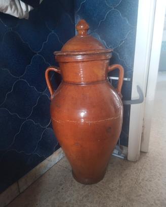 giara antica con coperchio 