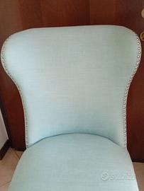 Poltrona elegante azzurra