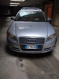Macchina Audi A4 
