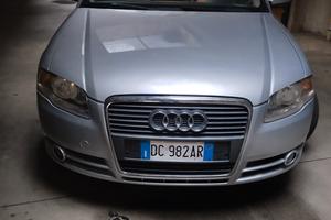 Macchina Audi A4 