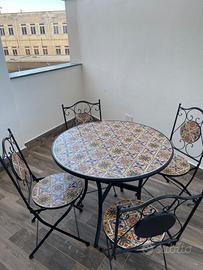 Tavolino Con Mosaico con 4 sedie