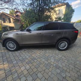 Range Rover Velar R-Dynamic 2.0 Diesel 179 CV Auto