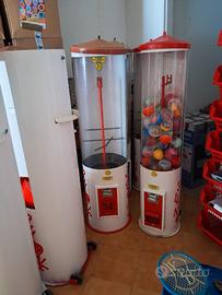 distributori gadgets Trielloni e Triellini 