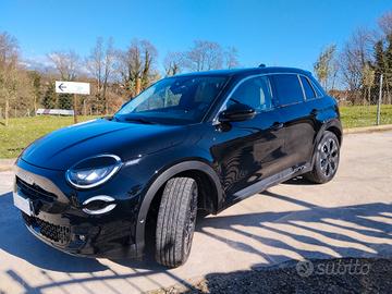 Fiat 600 Hybrid 100 CV DCT MHEV La Prima