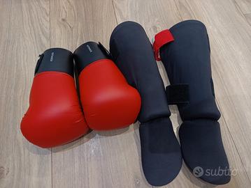 guantoni e parastinchi decathlon