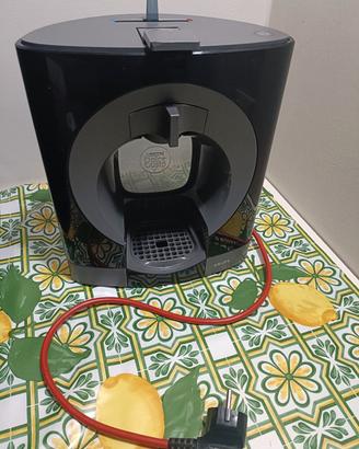 macchina per caffè nescafè dolce gusto 