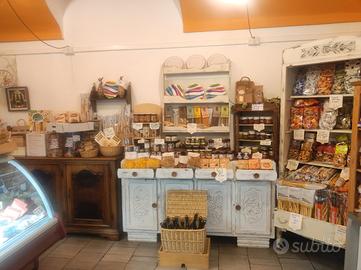 Attività commerciale laboratorio gastromico