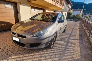 Fiat Bravo 2 serie ADATTA A NEOPATENTATI