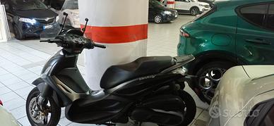 Beverly 350