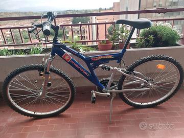 Mountain bike cerchio 26" praticamente nuova