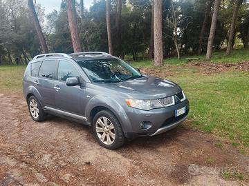 Mitsubishi Outlander 7 posti 4x4 full optional 