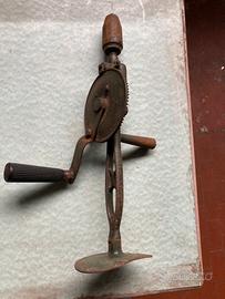 Trapano a mano antico, 45 cm, funzionante