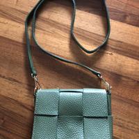 BORSA A TRACOLLA mini IN PELLE color VERDE