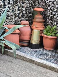Vasi da giardino di varie dimensioni 