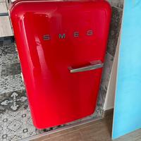 Frigorifero smeg rosso