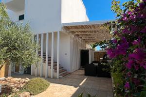 Bilocale al primo piano a due passi dal mare