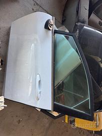 Porta anteriore e posteriore sinistra portellone F