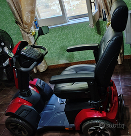 Scooter elettrico per anziani e disabili