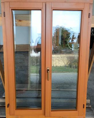FINESTRE IN LEGNO 