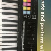 Tastiera controller midi