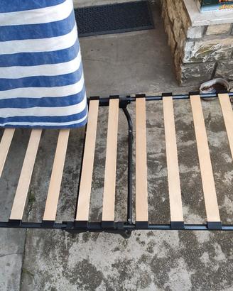 letto singolo con rotelle 