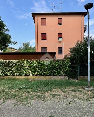 4 LOCALI A REGGIO NELL'EMILIA