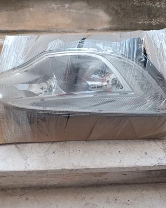 Faro anteriore  sx Opel Astra 2011