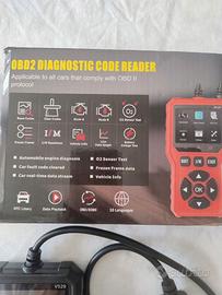 Diagnosi auto, per auto multimarca con presa OBD2.