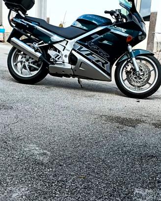 moto iscritta asi