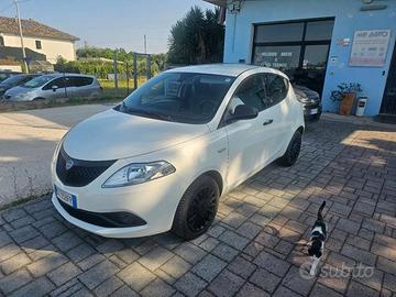 LANCIA Ypsilon 1.0 FireFly 5 porte S&S Hybrid Ec