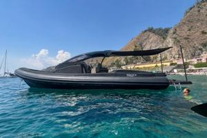 Gommone noah 36 anno 25 solo 90 ore come nuovo