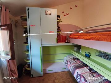 Camera da letto per bambini / Cameretta