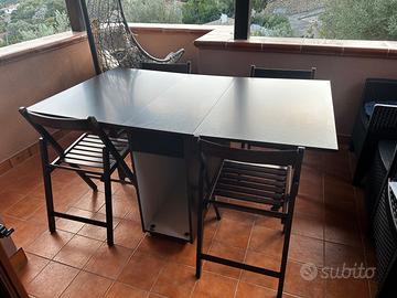 Tavolo pieghevole con 4 sedie - Arredamento e Casalinghi In vendita a Sud  Sardegna