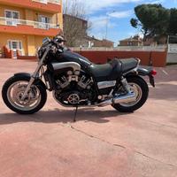 YAMAHA V-MAX