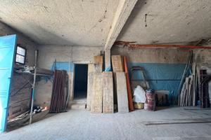 Magazzino - 110 mq con doppio accesso