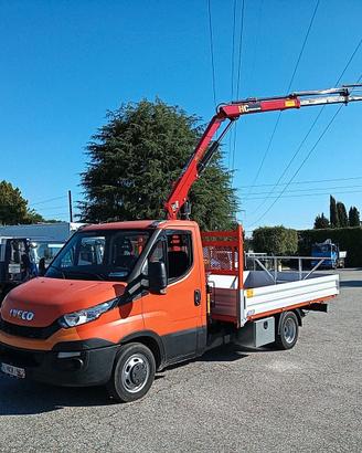 Iveco Daily 35-140 Euro 6 gru e cassone fisso