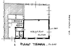 Negozio mq. 50 con antibagno e bagno