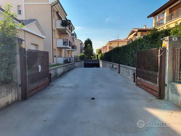 Posto moto e bike garage a Sirmione