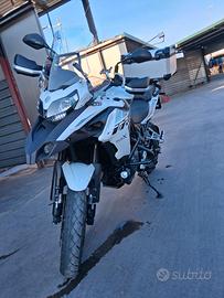 Benelli trk 502x