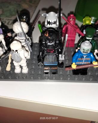Lego monster