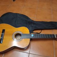 Chitarra classica "Clash f-2011"+custodia+plettro