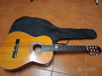 Chitarra classica "Clash f-2011"+custodia+plettro