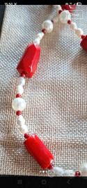 collana in perle di fiume  e corallo